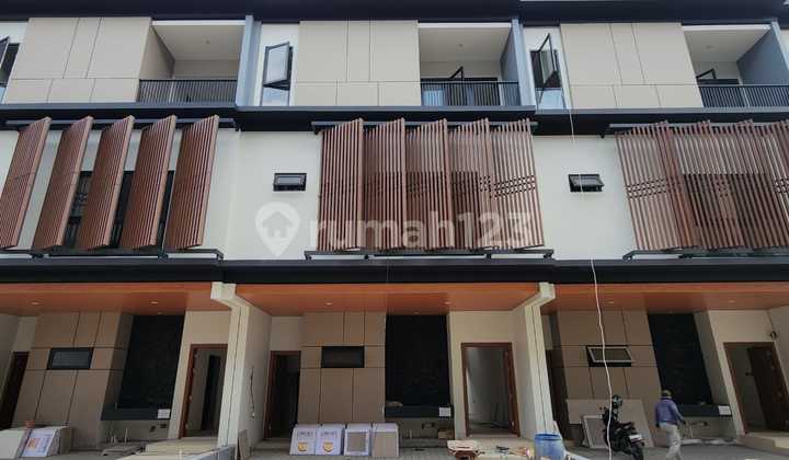 PALMERAH, JUAL RUMAH BARU 7,5 X 15 CLUSTER, DEKAT SUDIRMAN-KEBON JERUK-TN ABANG