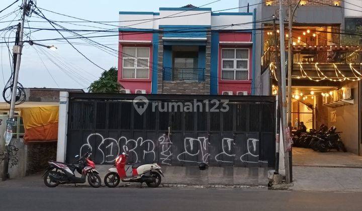 Kebayoran Lama, Dekat Kebon Jeruk tanah Abang, Dijual Gedung Kantor Luas 361 M2 1