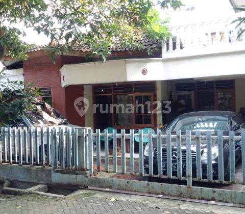 Rumah di Taman Kedoya Baru Luas 228m 2