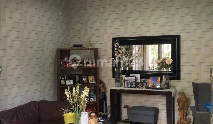 Rumah di Senayan Bintaro Sektor 9 Luas 180m 2