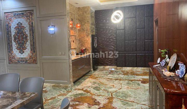 Apartemen Mewah di Paladian Park 2+1br Full Furnished  2