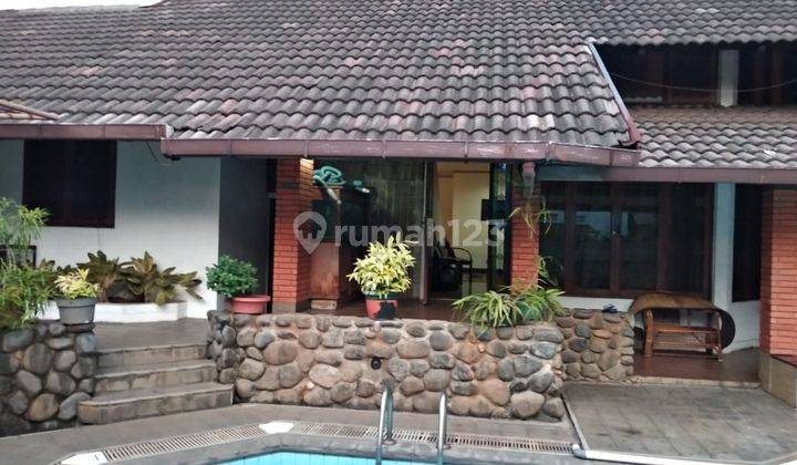 Rumah Dijual di Pos Pengumben Ada Swimming Pool Luas 677m 1