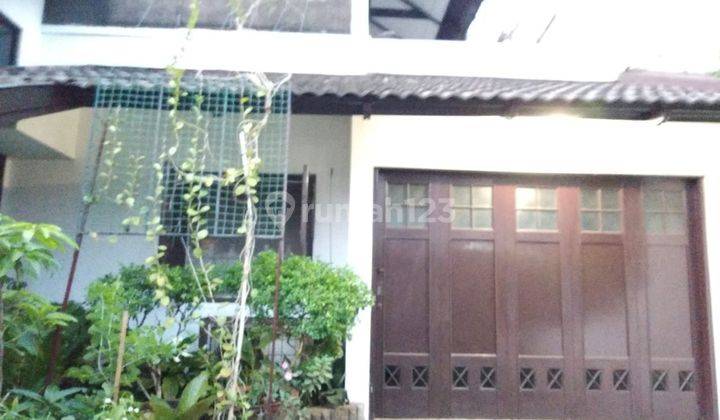 Rumah Dijual di Pos Pengumben Ada Swimming Pool Luas 677m 2