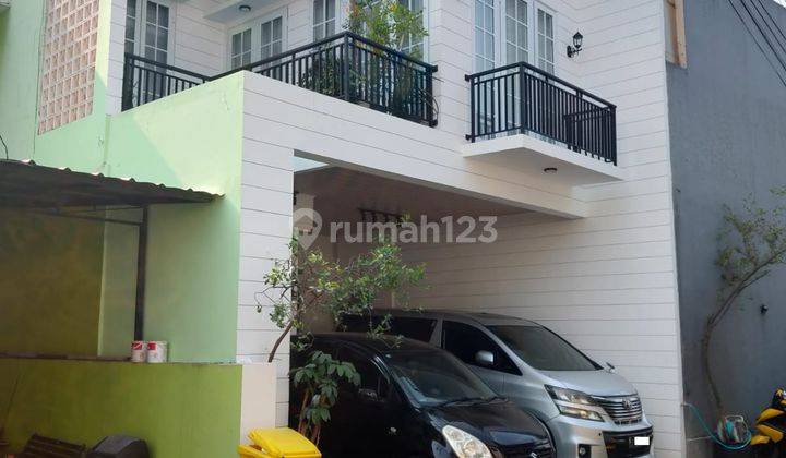 Rumah Dijual di Mahakam Residence Ciganjur Full Furnished 2