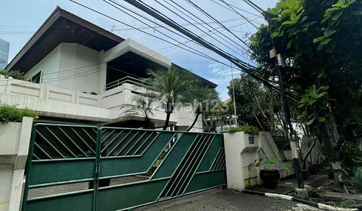 Rumah Hoek di Denpasar Raya Kuningan Jakarta Selatan 1