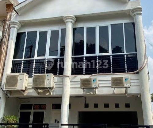 Ready-to-Occupy 2-Story House in Jagakarsa, South Jakarta
