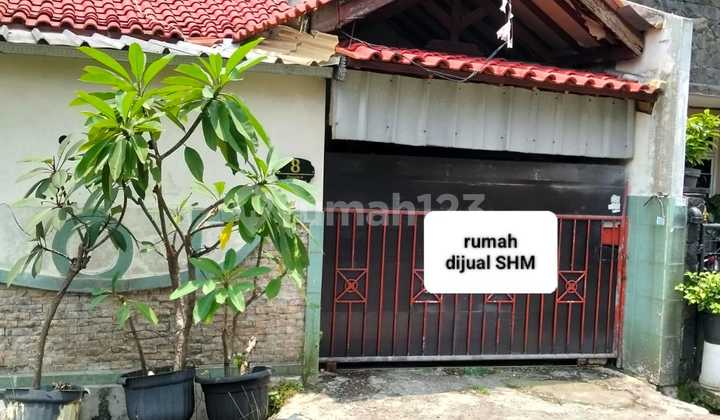 Rumah 1,5 Lantai di Setiabudi Jakarta Selatan Rumah 1,5 Lantai di Setiabudi Jakarta Selatan