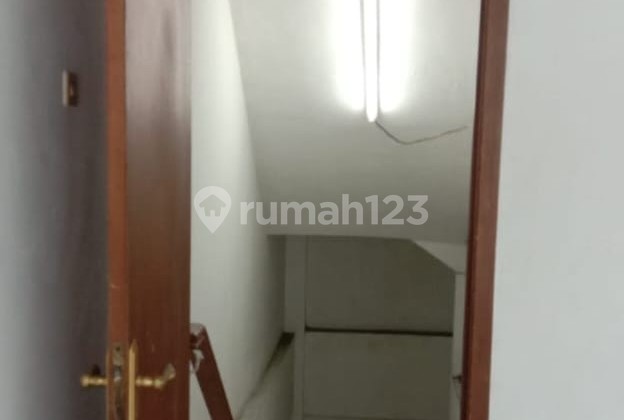 Ready-to-Use 3-Story Captain Tendean Shophouse 2