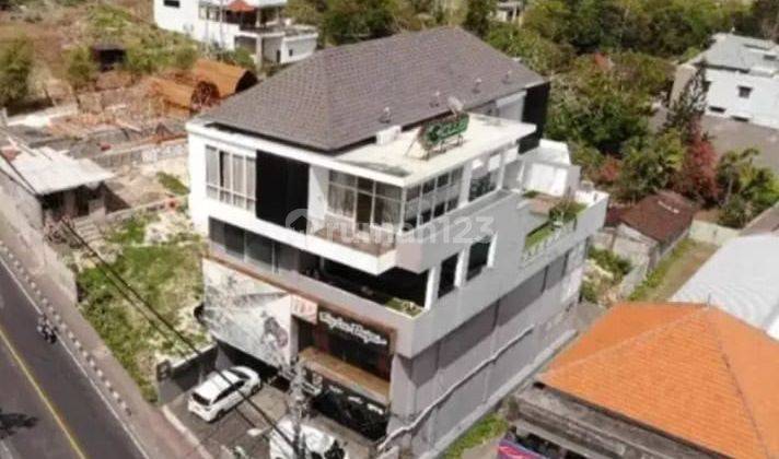 Rumah Mewah Bisa Untuk Usaha Lokasi Sangat Strategis Badung Bali 1