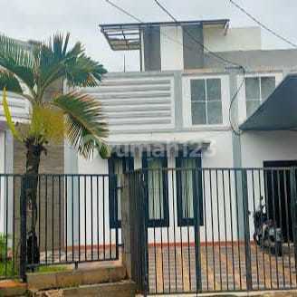 House can be used for Nusa Loka Bsd Office House can be used for Nusa Loka Bsd Office