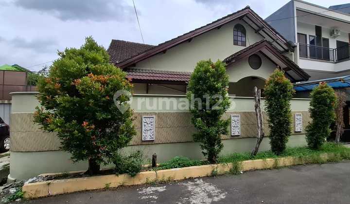 Rumah di Grand Galaxy Bekasi Siap Huni