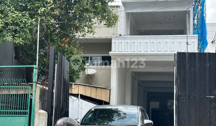 Ruko 2 Lantai Strategis Depan Jalan Raya Jembatan Lima Jakarta Barat Ruko 2 Lantai Strategis Depan Jalan Raya Jembatan Lima Jakarta Barat