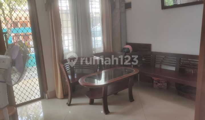 Rumah 1,5 Lantai di Komplek Pesona Alam Jagakarsa