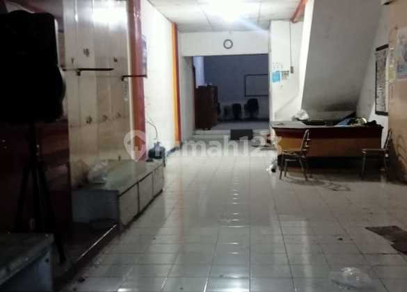 Shop House in North Bogor, Great for Business or Office Use. 2