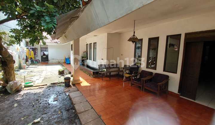 Rumah Tua Layak Pakai Luas 536m Kebayoran Baru