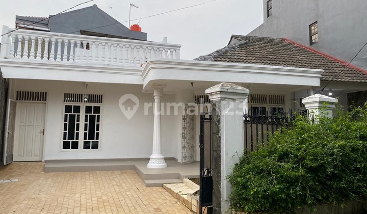 Rumah 1 1/2 Lantai di Bukit Nusa Indah Ciputat Tangerang Selatan