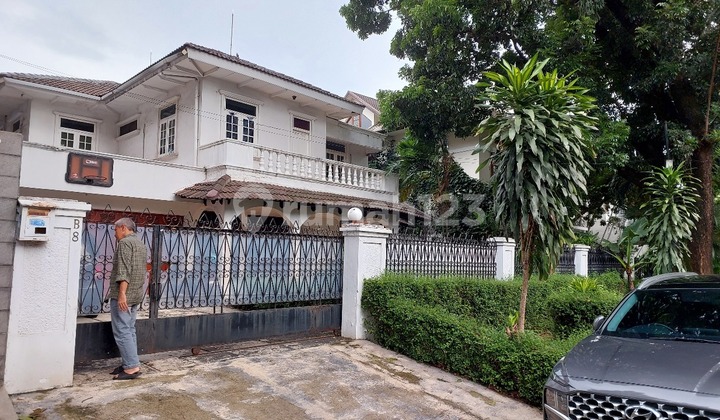 Luxury 2-Storey House 706M with Swimming Pool