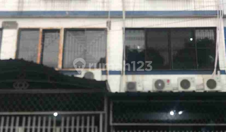 Ruko 3,5 Lantai di Cideng Roxy Jakarta Pusat