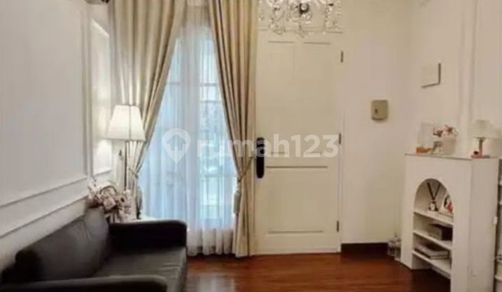 Rumah di The Green Bsd Bagus dan Siap Huni Rumah di The Green Bsd Bagus dan Siap Huni