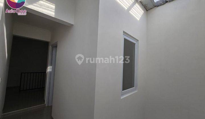 Rumah Minimalis 2 Lantai Siap Huni Di Kota Wisata 2