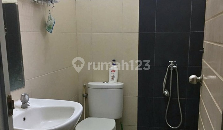 Ruko 2 Lantai Siap Pakai Lokasi Strategis Di Legenda Wisata 2