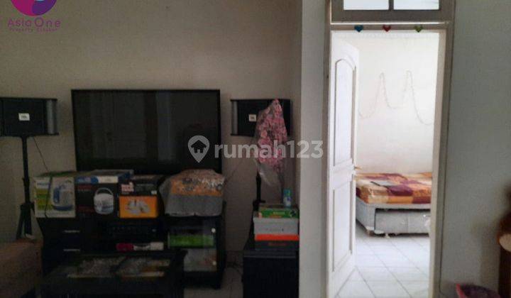 Rumah minimalis 2 lantai dekat sekolah di legenda wisata  2