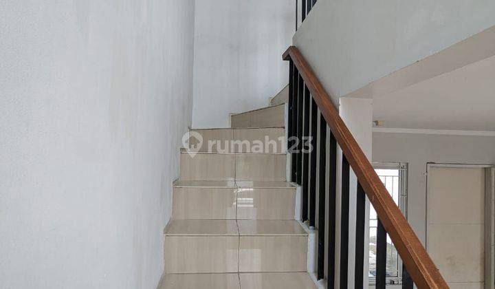 Rumah minimalis 2 lantai dalam cluster favorit bukit golf  2