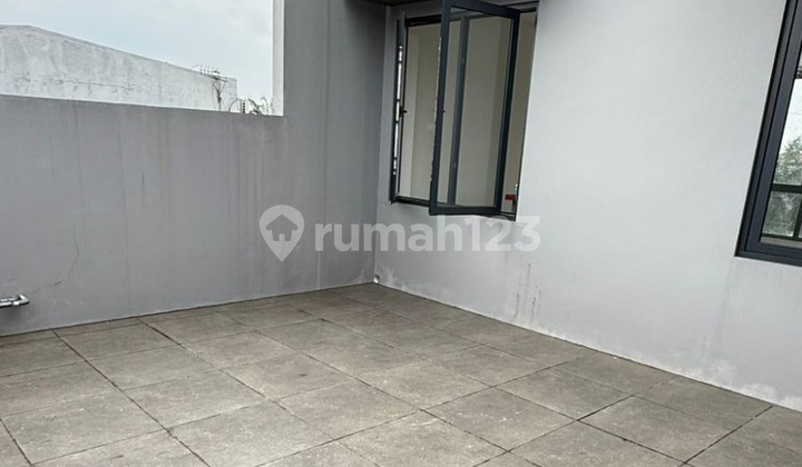 Strategic Shop House Hook Position in Legenda Wisata 2