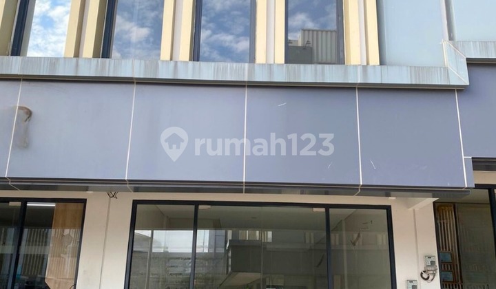 Ruko 2 Lantai Strategis Siap Pakai Di Kota Wisata 1