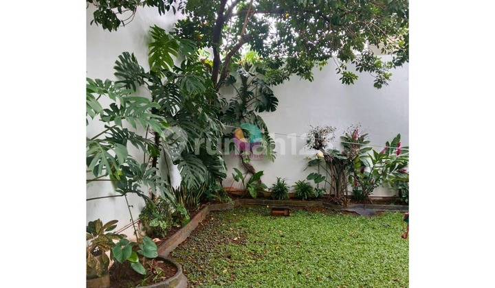 Rumah Clasicc Modern Dekat Pintu Tol di Legenda Wisata