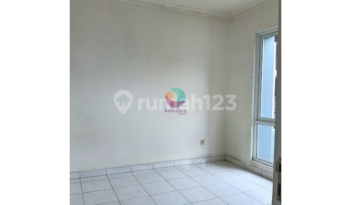 2-Story House with Corner Position in Kota Wisata 2