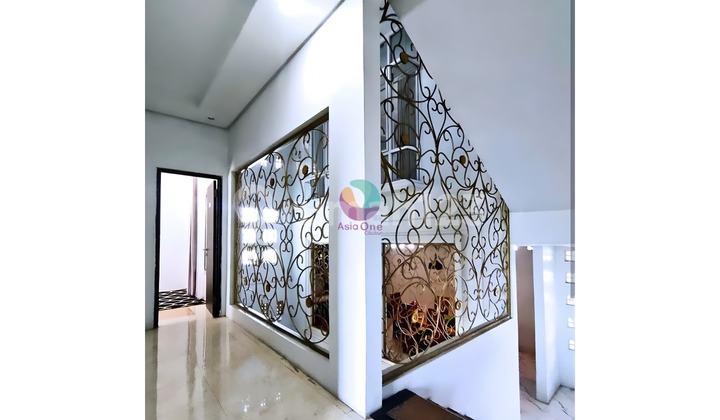 Minimalist House in a Cul-de-sac Position with Jatikarya Toll Access at Citra Grand 2