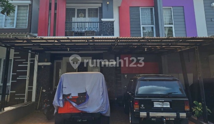 Rumah Minimalis 2 Lantai Dekat Mall Living World Kota Wisata