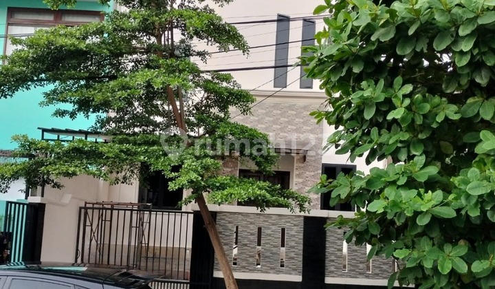 Rumah 2 Lantai Rapi Siap Huni Akses Tol Cimanggis Bukit Golf Rumah 2 Lantai Rapi Siap Huni Akses Tol Cimanggis Bukit Golf