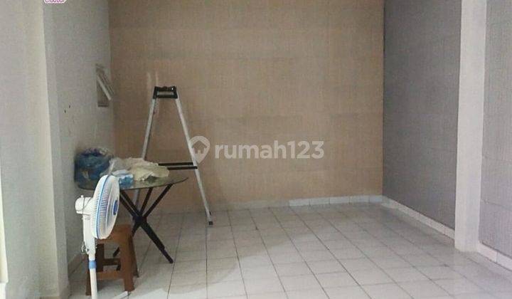 Rumah Minimalis 2 Lantai Dekat Mall Living World 2