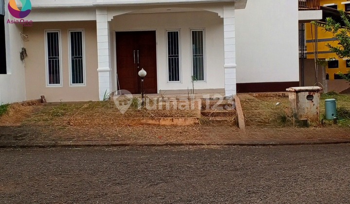 Affordable Spacious House Ready to Occupy in Legenda Wisata