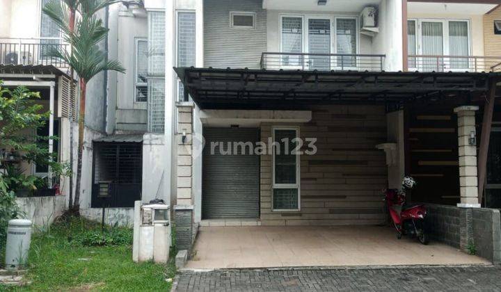 Rumah 2 Lantai Dekat Mall Living World Kota Wisata 1