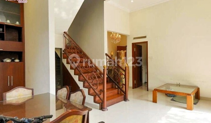 Rumah Hoek 2 Lantai Dekat Pintu Tol Di Cibubur Country 2