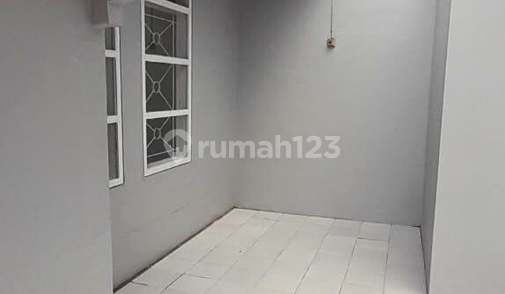 Rumah 2 Lantai Dalam Cluster Favorit Kota Wisata 2