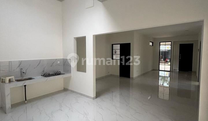 Rumah 2 Lantai Modern Siap Huni Dekat Pintu Tol Kota Wisata