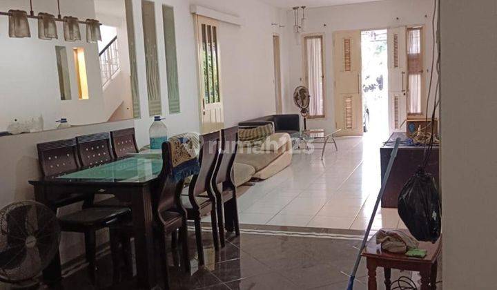 Rumah Minimalis 2 Lantai Dekat Sekolah Legenda Wisata 2