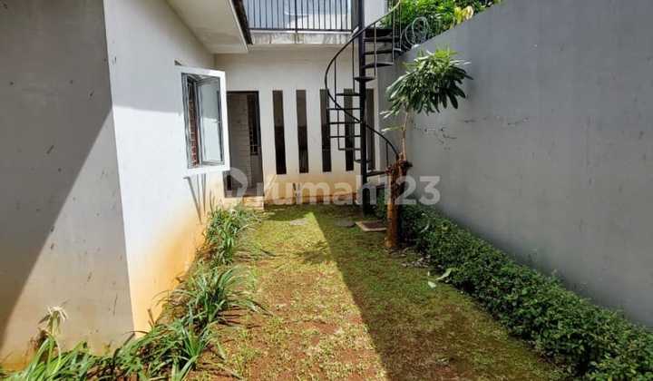 Two-Story House in Kota Wisata Cluster Near Mall 2
