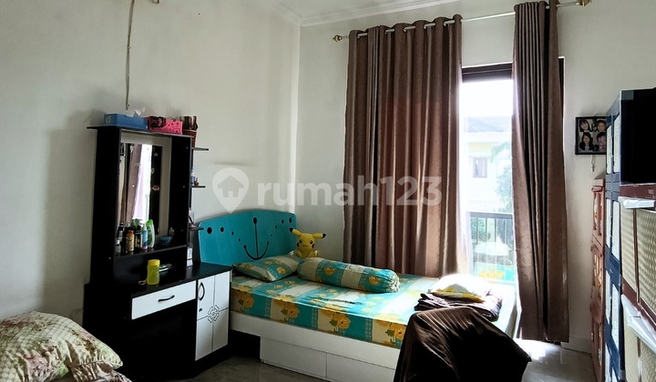 Rumah 2 Lantai Modern Siap Huni Di Kota Wisata 2