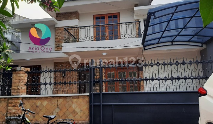 Strategically Located Ready-to-Occupy House in Pondok Indah