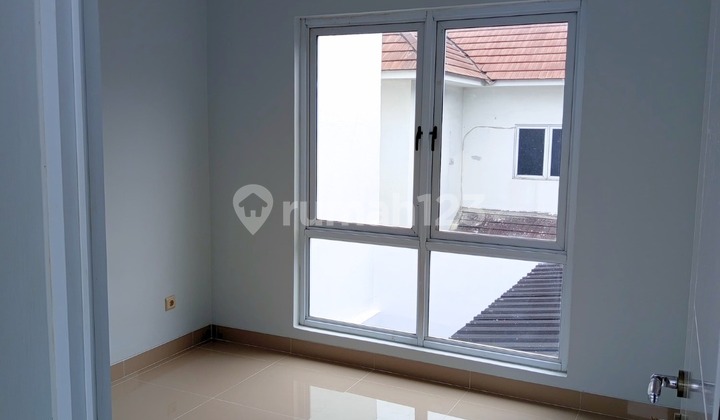 Rumah Minimalis Modern 2 Lantai Siap Huni di Kota Wisata