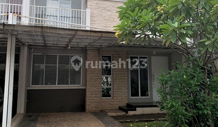 Rumah 2 Lantai Strategis Dekat Mall Di Cibubur Country