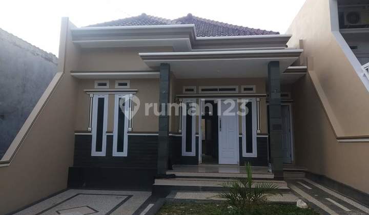 Rumah mewah dekat mall boemi kedaton 4