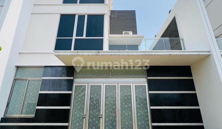 Cheap for Sale Luxury House with Golf & Lake View at Golf Island, PIK