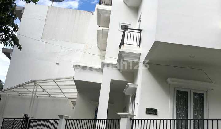 For Sale Hook House in Muara Karang 2