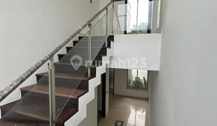 Disewakan Rumah Golf Island Cluster Mozart Pik 2